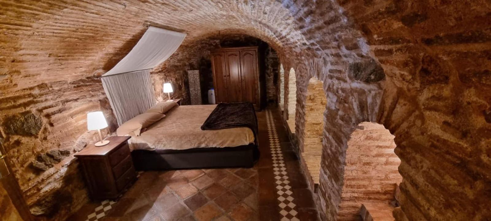 Apartamento Cueva Arabe En El Casco Antiguo, Toledo Exterior foto